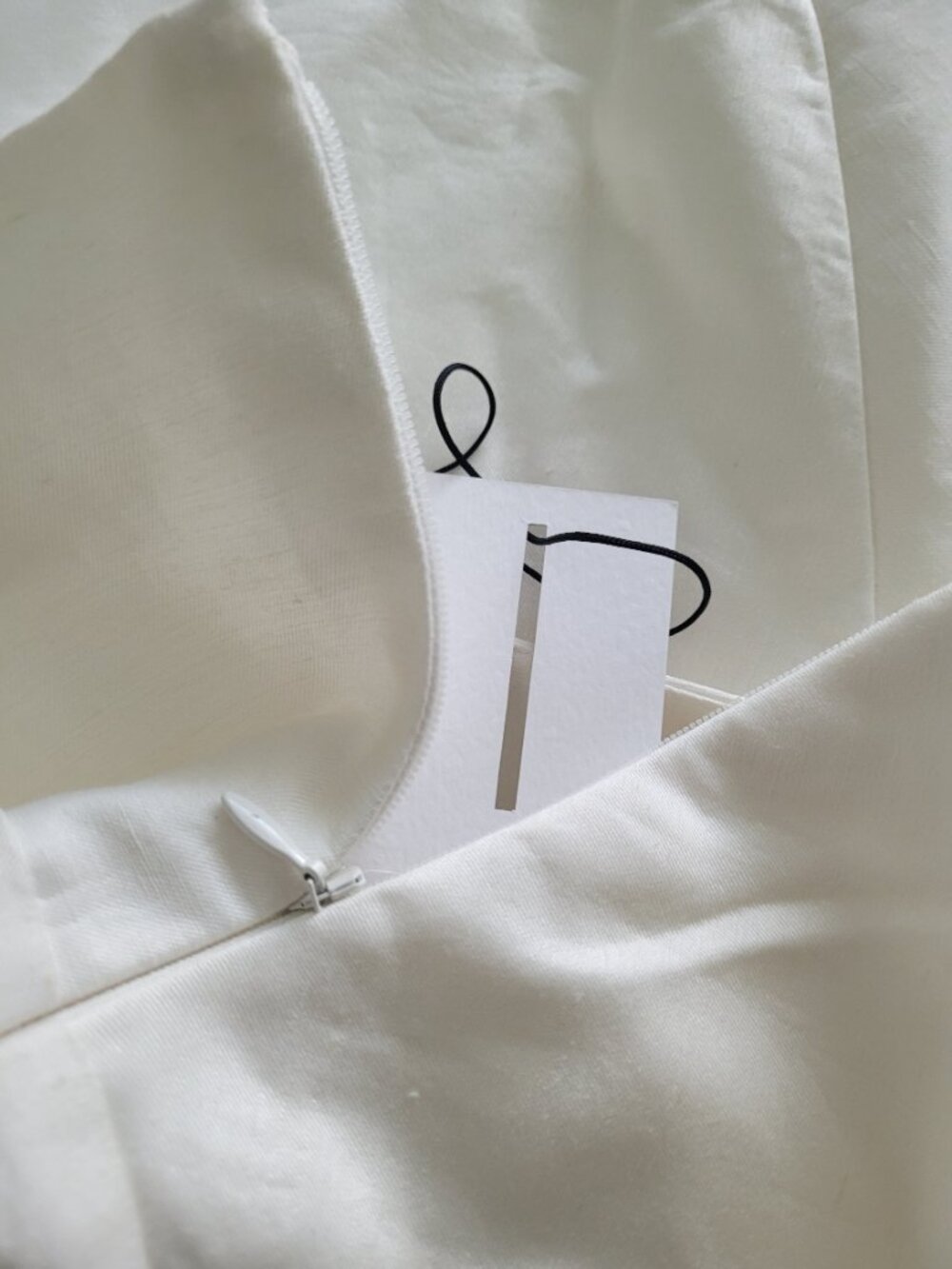 NWT ACLER Wilson Top in Ivory Women's Size 4 - Picture 6 of 6